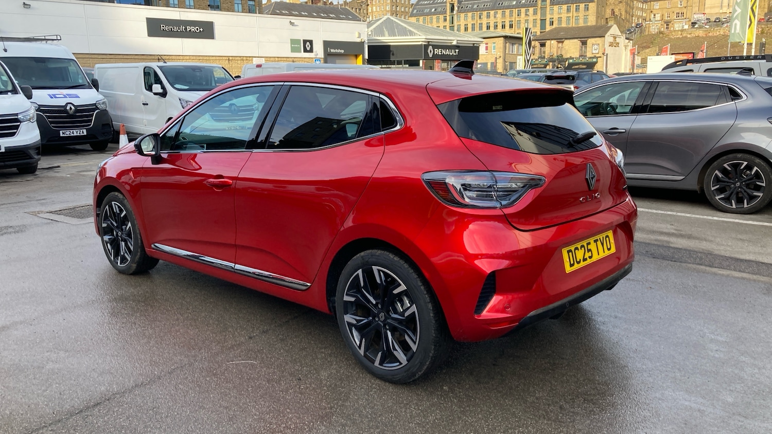 Used Renault Clio 2025 for sale - 76706250: Photo 17