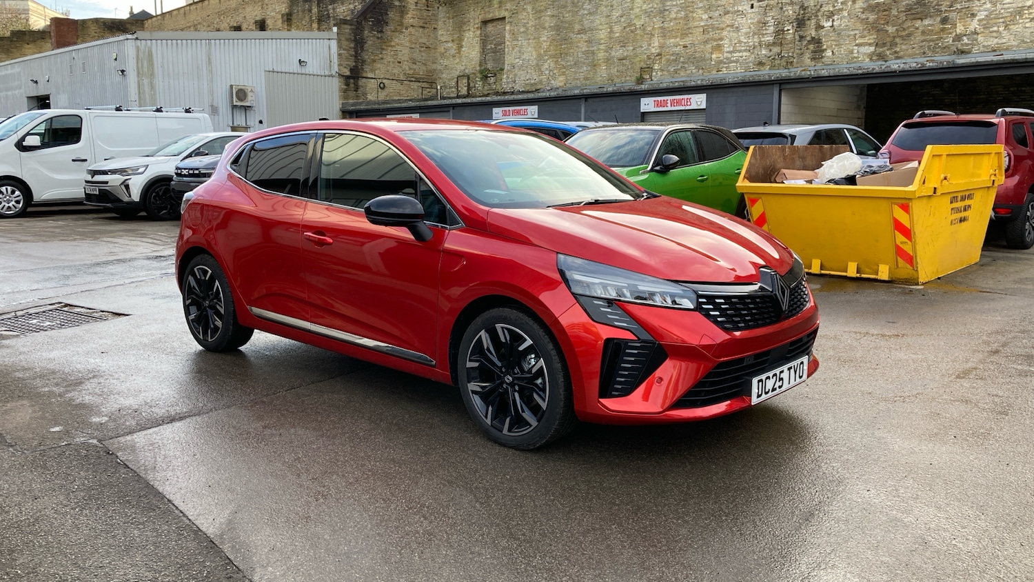 Used Renault Clio 2025 for sale - 76706250: Photo 8