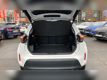 Used Toyota Yaris Cross 2022 for sale - 77288954: Photo