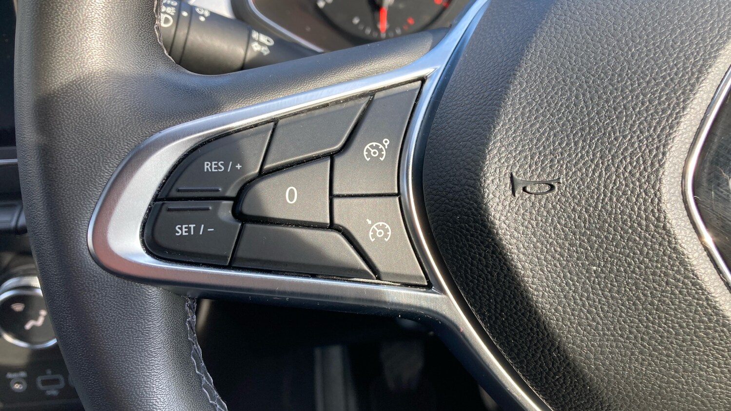 Used Renault Captur 2020 for sale - 78011467: Photo 23