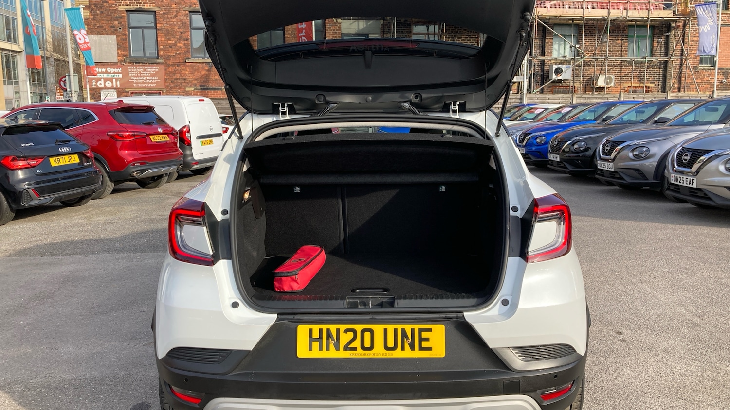 Used Renault Captur 2020 for sale - 78011467: Photo 4