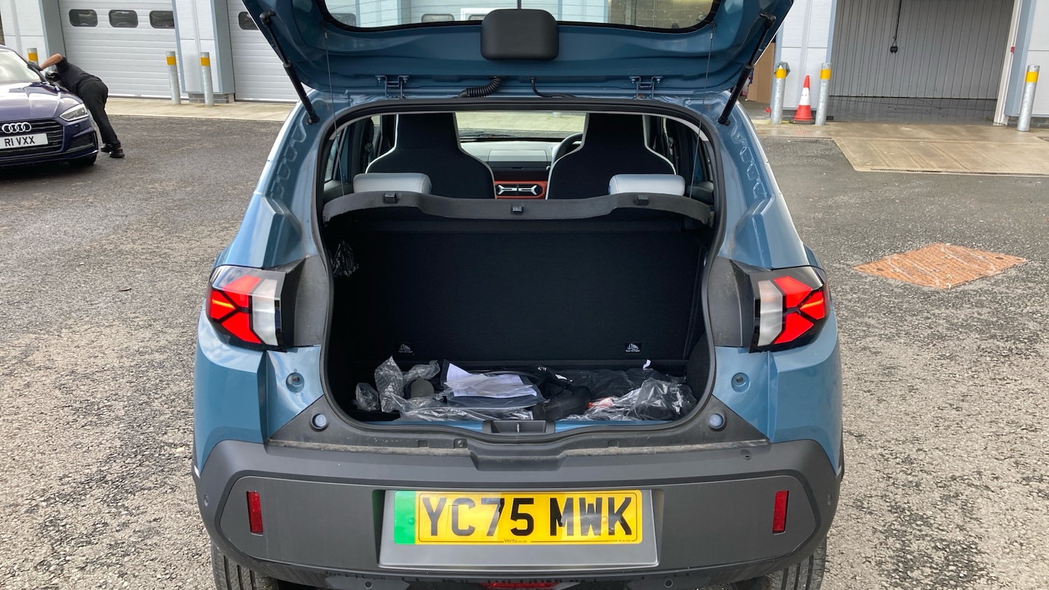 Used Dacia Spring 2025 for sale - 76391660: Photo 4