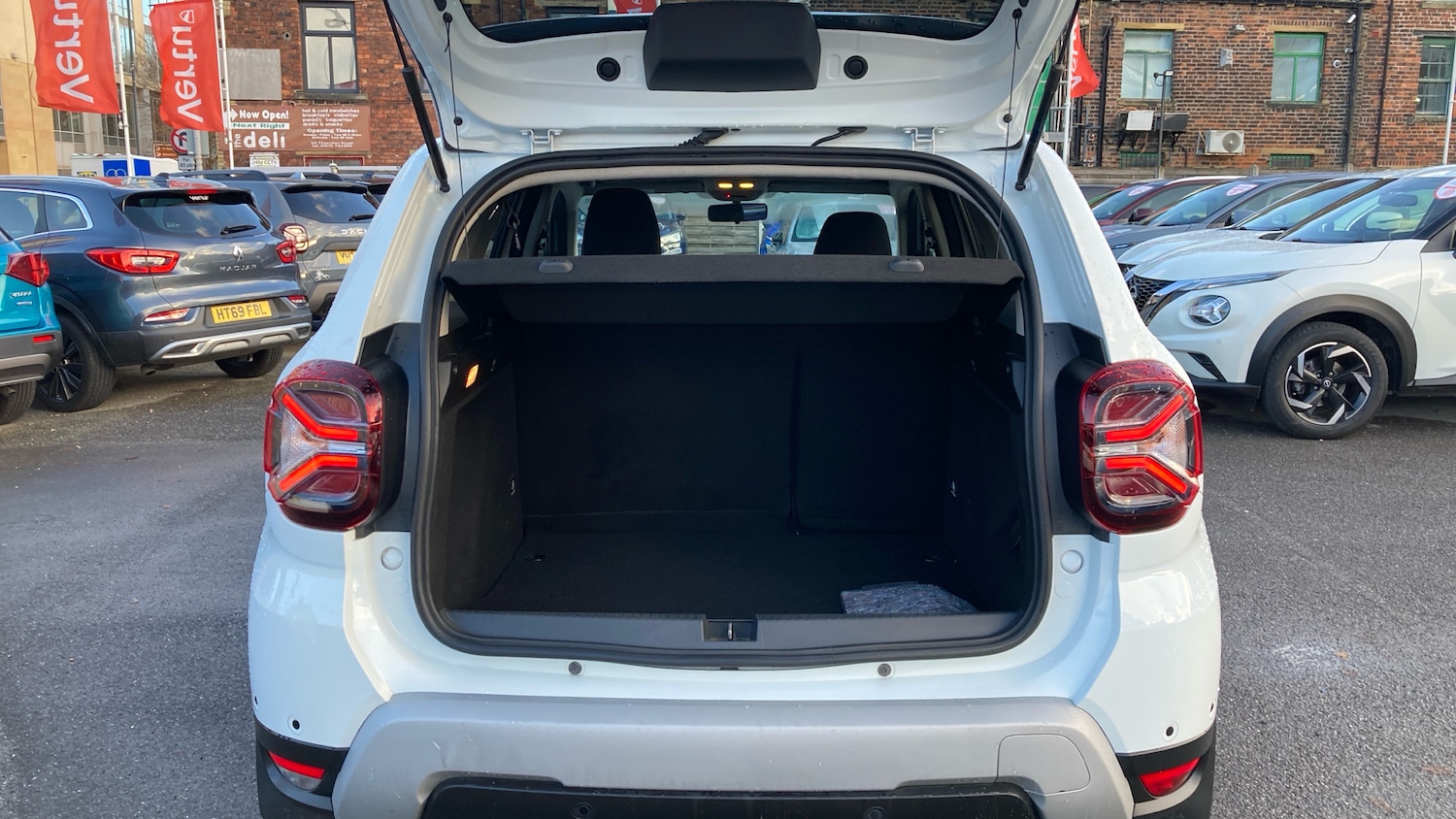 Used Dacia Duster 2022 for sale - 76895188: Photo 4