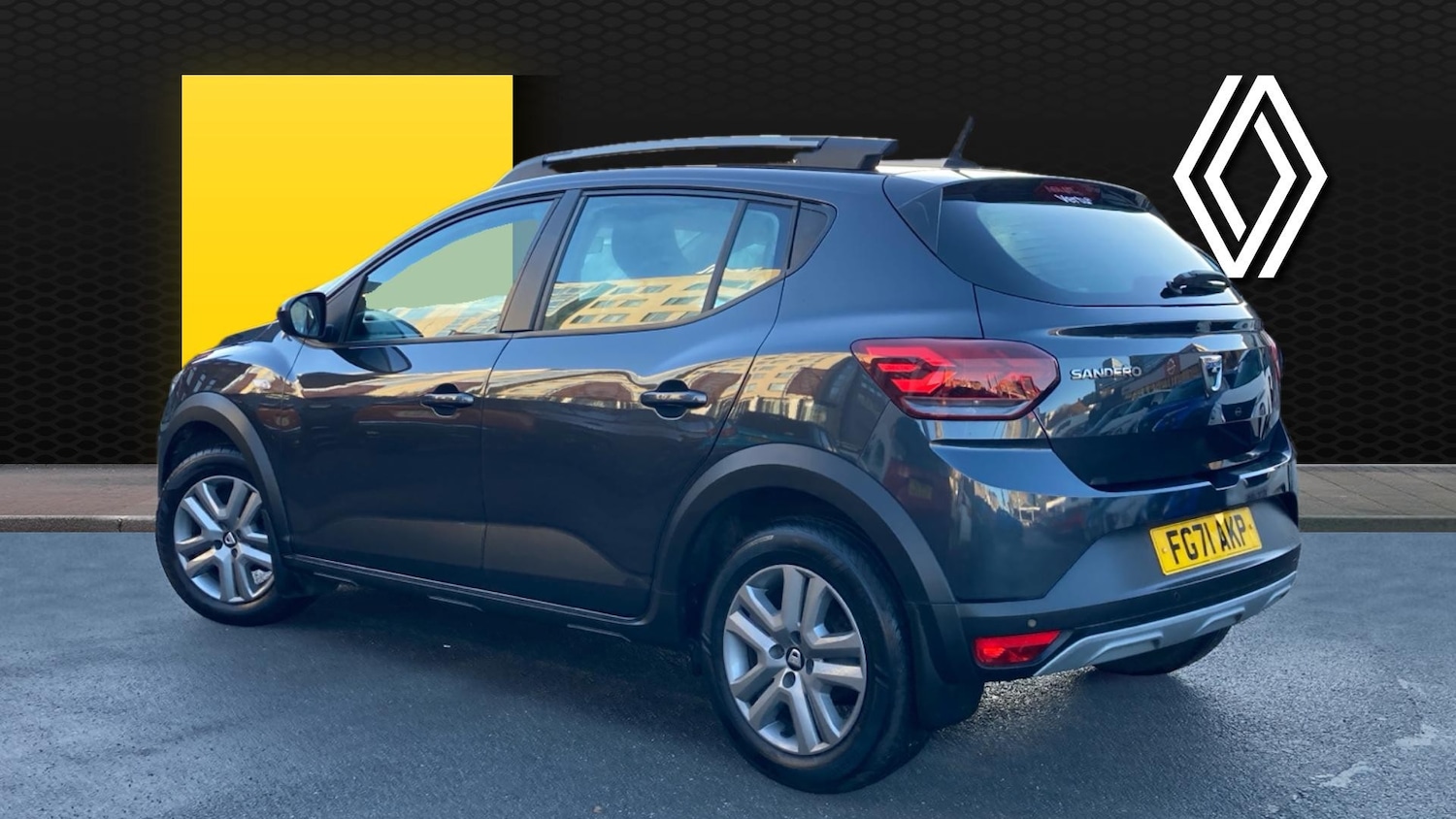 Used Dacia Sandero Stepway 2021 for sale - 76817392: Photo 2