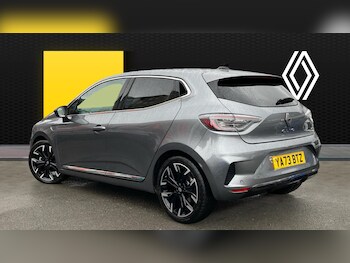 Used Renault Clio 2023 for sale - 76821471: Photo