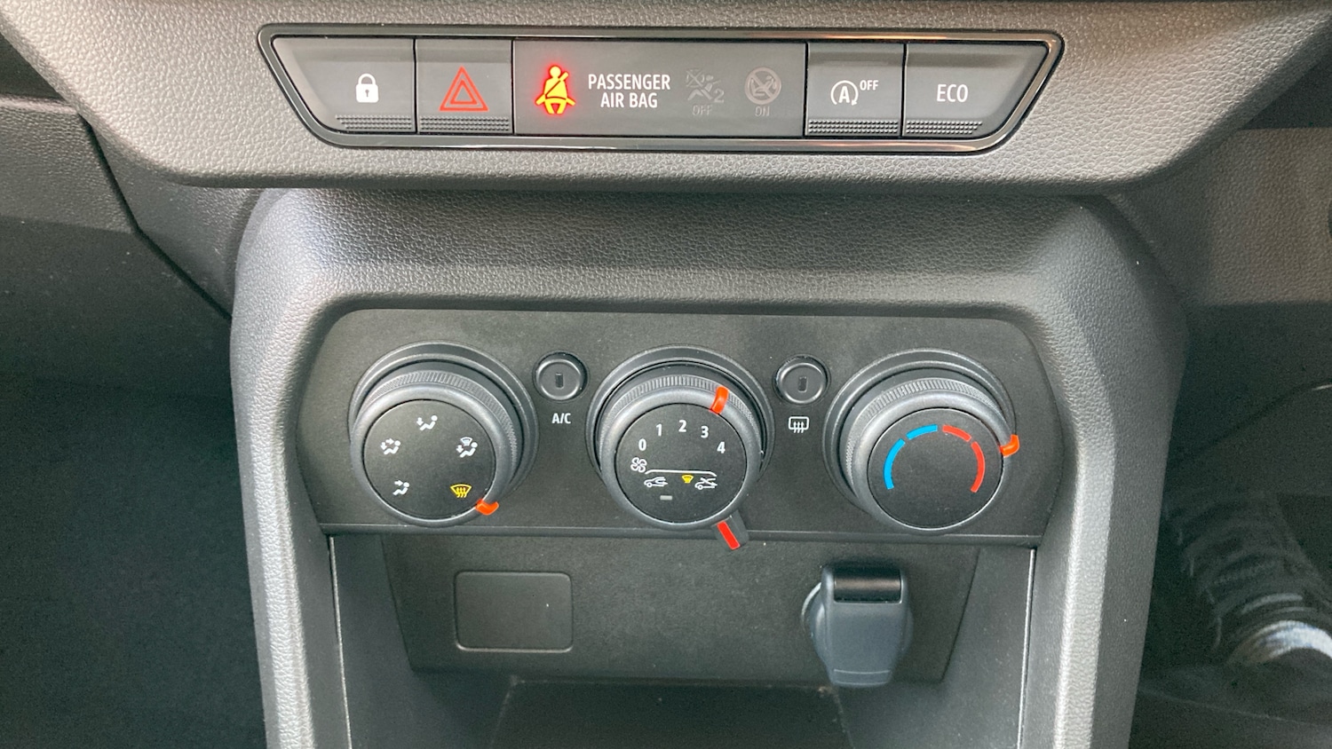 Used Dacia Sandero 2024 for sale - 76763085: Photo 22