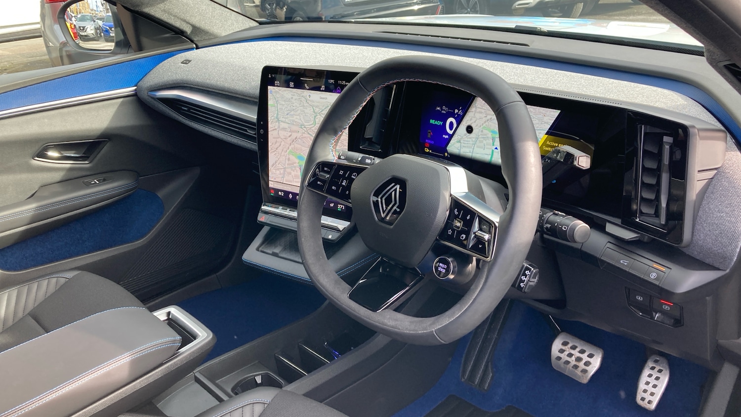 Used Renault Scenic E-Tech 2025 for sale - 77761711: Photo 11