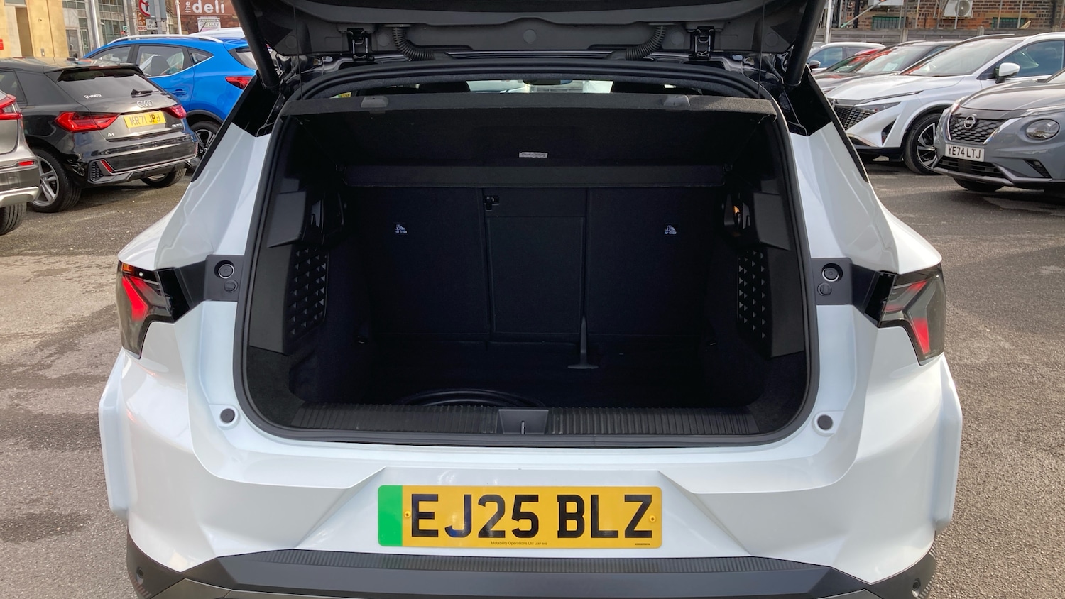 Used Renault Scenic E-Tech 2025 for sale - 77761711: Photo 4