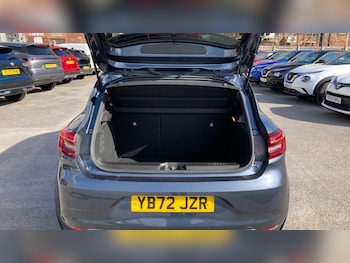 Used Renault Clio 2022 for sale - 78239930: Photo