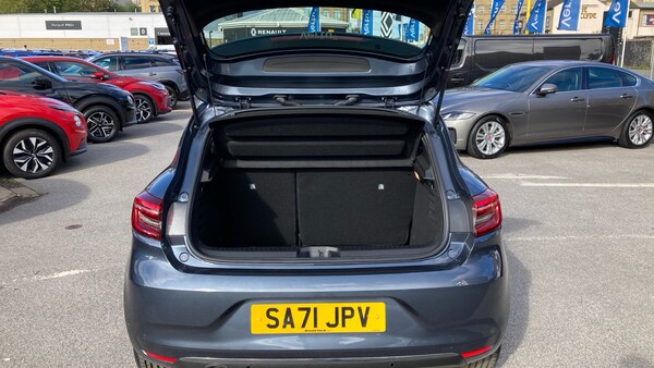 Used Renault Clio 2021 for sale - 76040594: Photo 4
