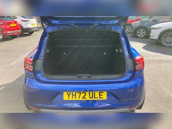 Used Renault Clio 2022 for sale - 76252288: Photo