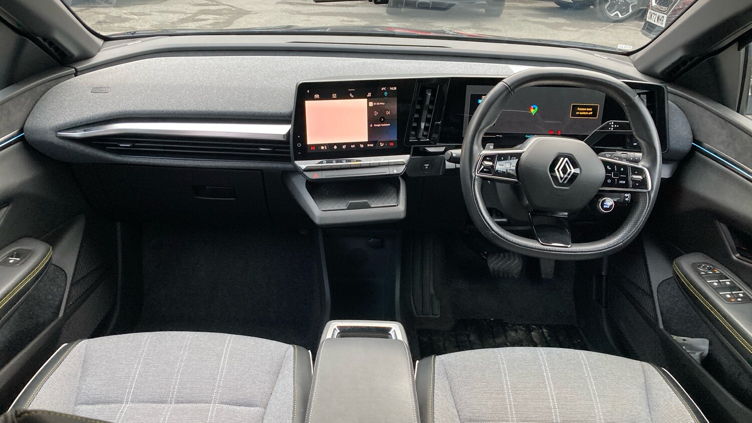 Used Renault Megane E Tech 2023 for sale - 77431569: Photo 10