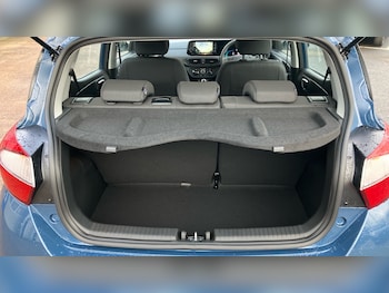 Used Hyundai i10 2025 for sale - 77917104: Photo