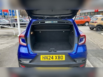 Used Renault Captur 2024 for sale - 78510420: Photo