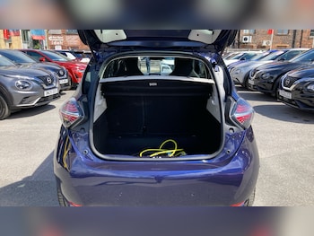 Used Renault Zoe 2022 for sale - 78926111: Photo