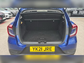 Used Renault Captur 2021 for sale - 76479468: Photo