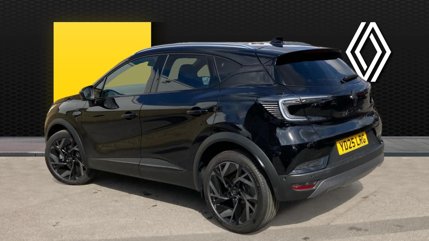 Used Renault Captur 2025 for sale - 76181872: Photo 2