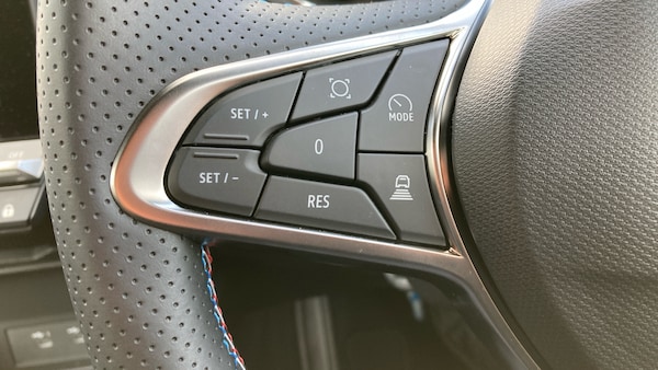 Used Renault Captur 2025 for sale - 76181872: Photo 24