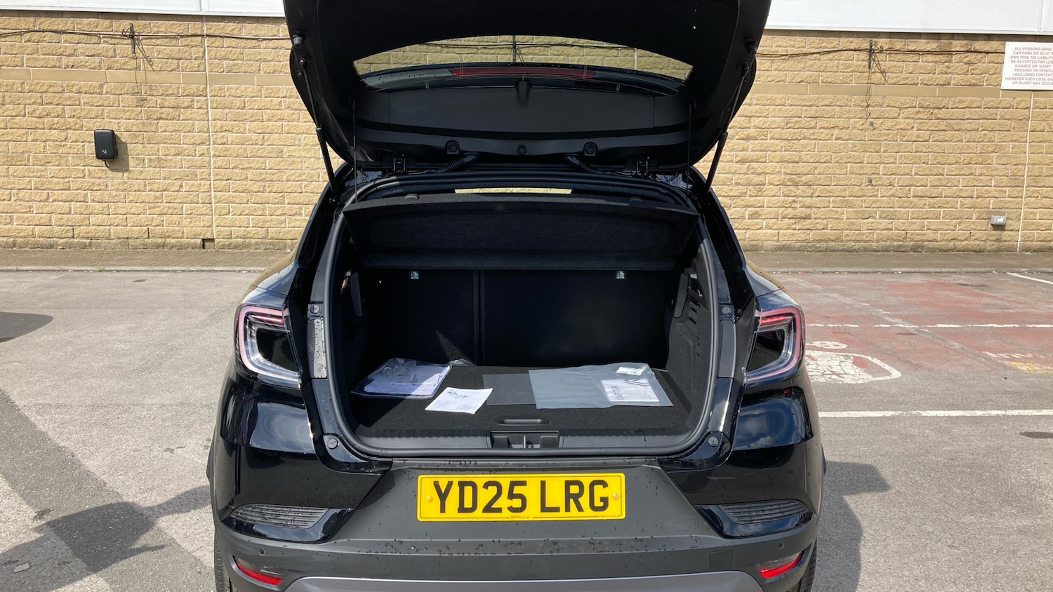 Used Renault Captur 2025 for sale - 76181872: Photo 4