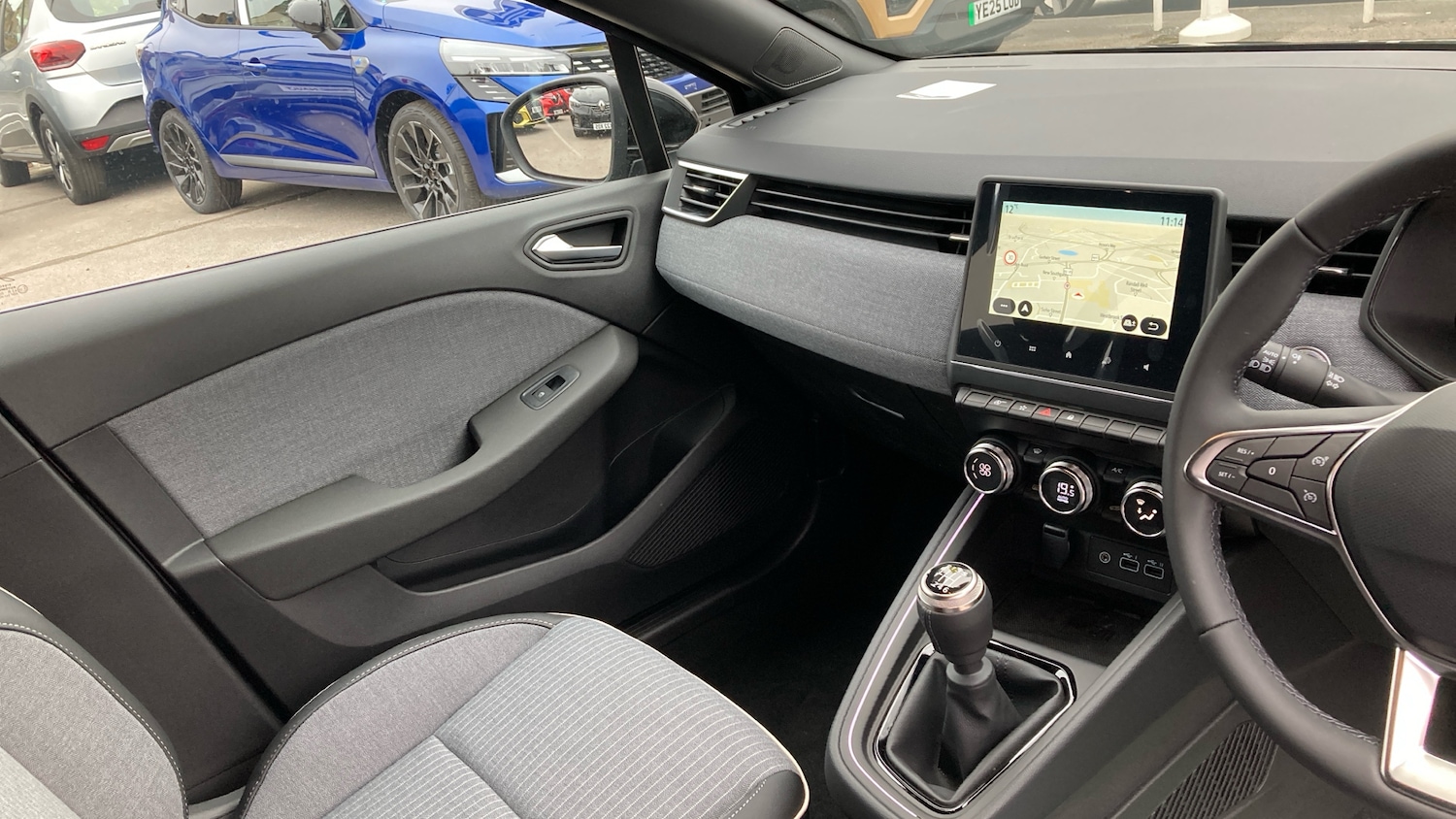 Used Renault Clio 2025 for sale - 76922360: Photo 14