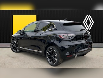 Used Renault Clio 2025 for sale - 76922360: Photo