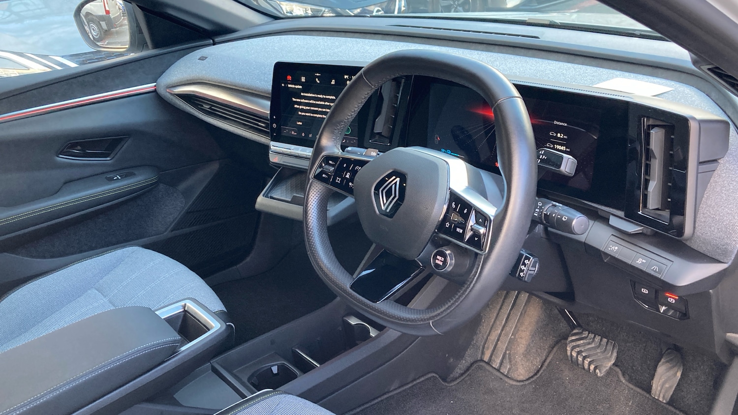 Used Renault Megane E Tech 2023 for sale - 76719928: Photo 11