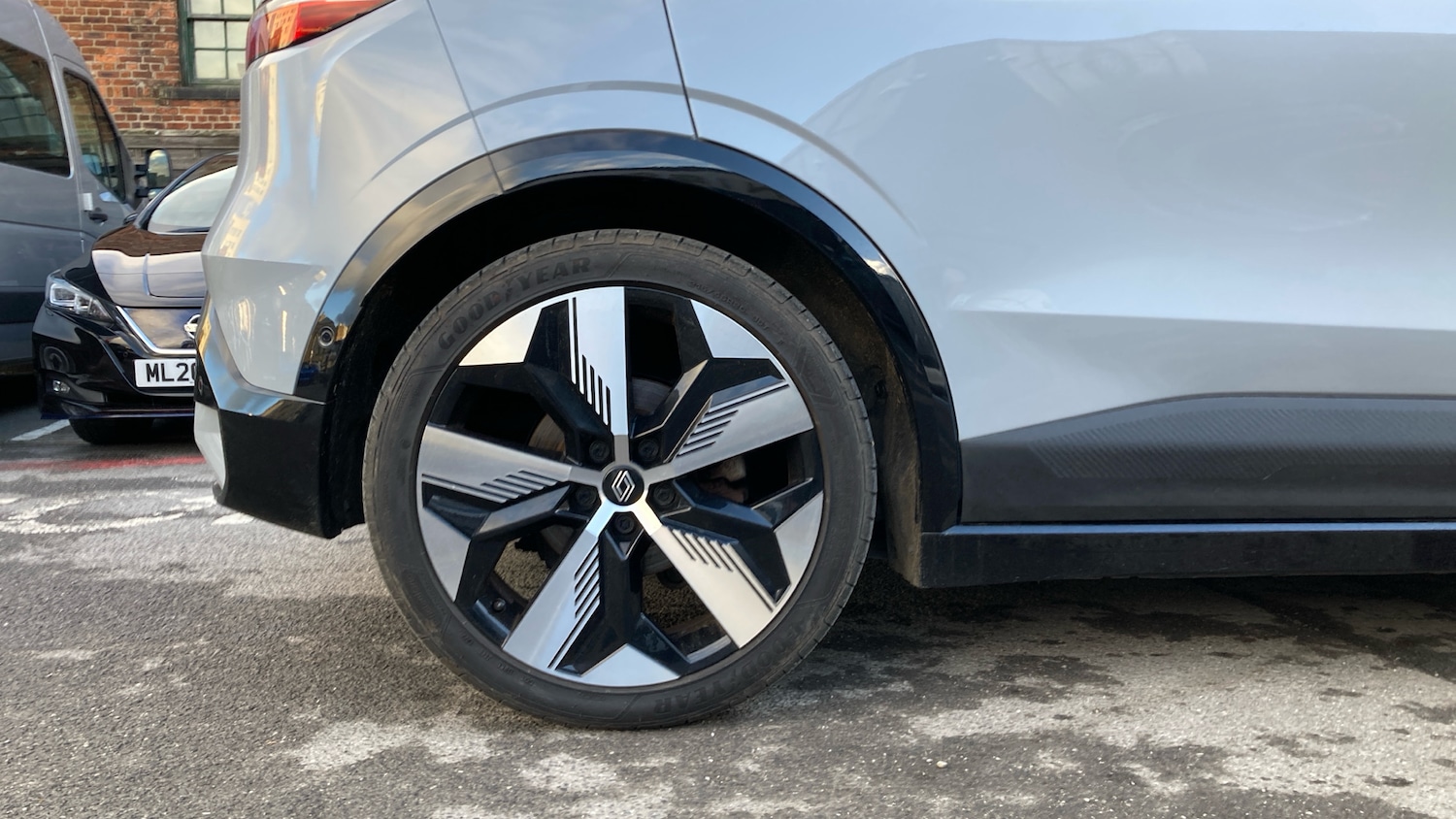 Used Renault Megane E Tech 2023 for sale - 76719928: Photo 7