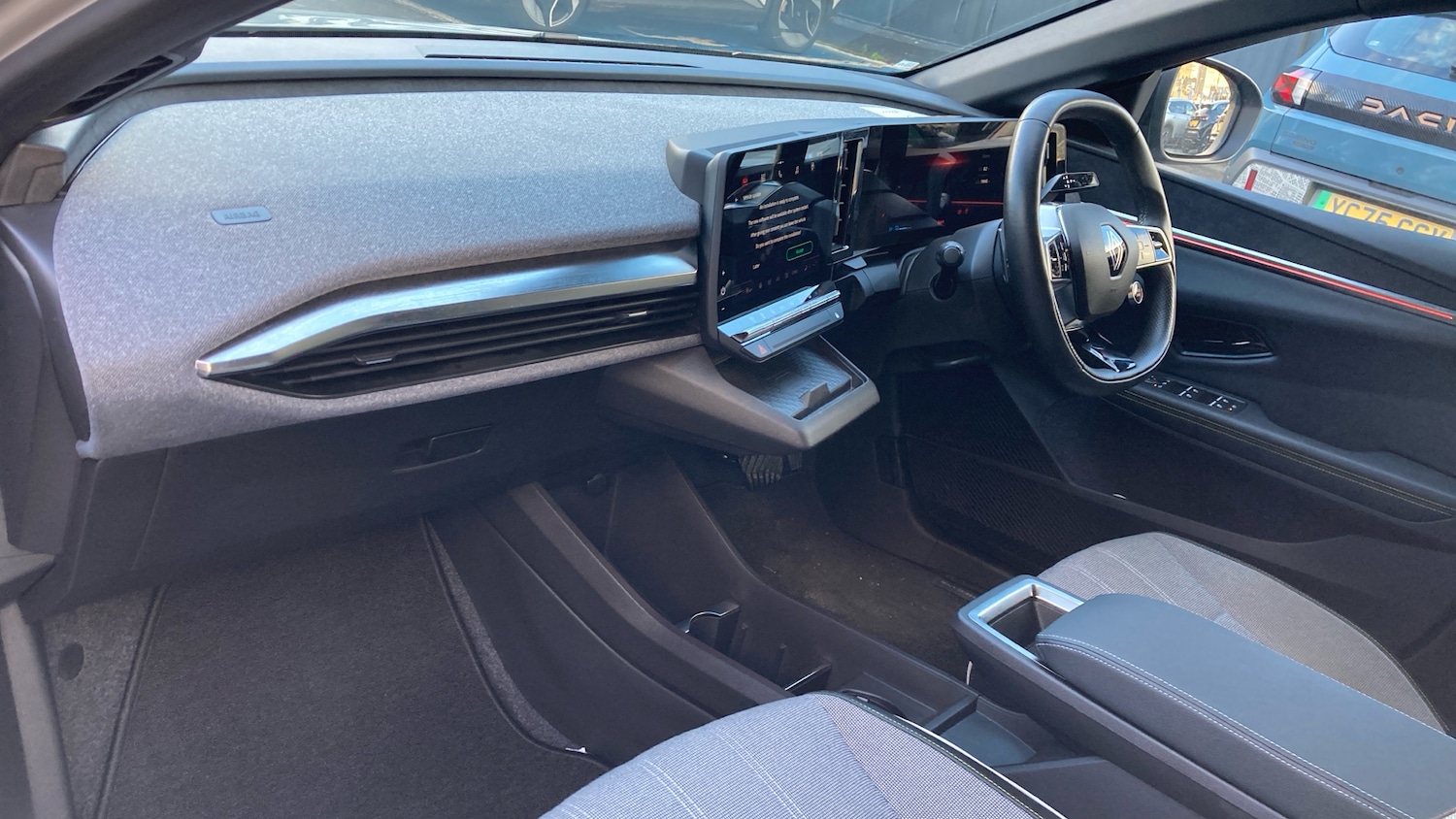 Used Renault Megane E Tech 2023 for sale - 76719928: Photo 9