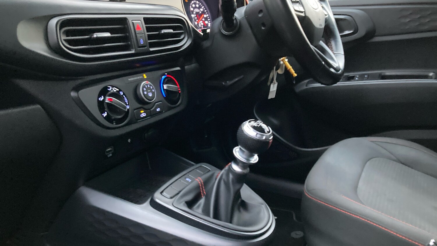 Used Hyundai i10 2021 for sale - 77423232: Photo 13