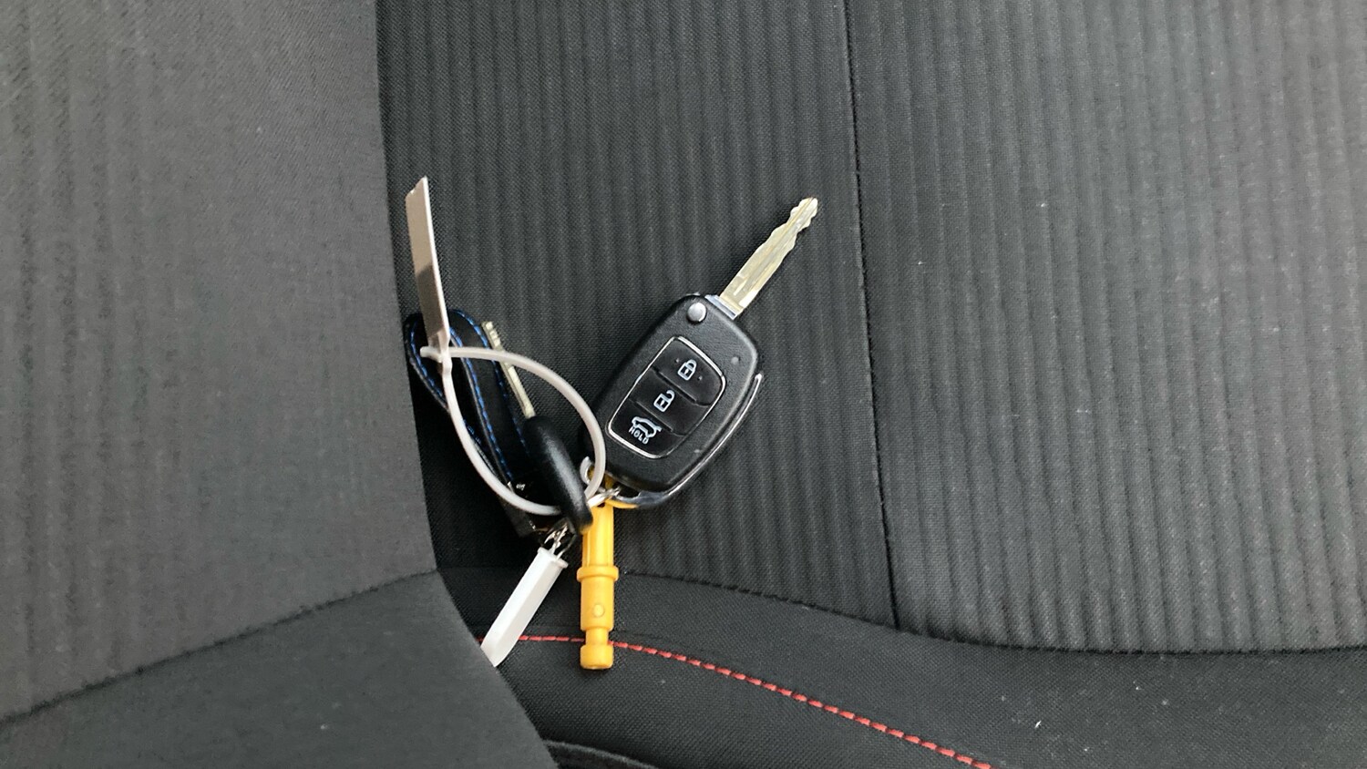 Used Hyundai i10 2021 for sale - 77423232: Photo 20