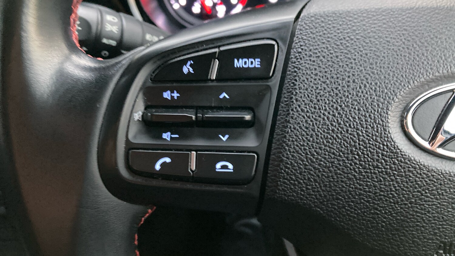 Used Hyundai i10 2021 for sale - 77423232: Photo 24