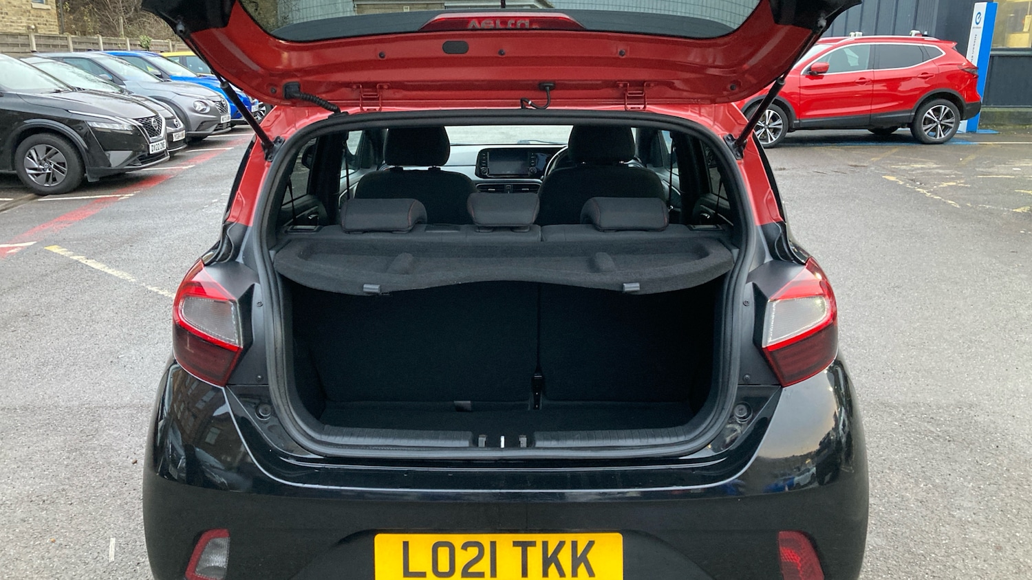 Used Hyundai i10 2021 for sale - 77423232: Photo 4