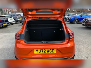 Used Renault Clio 2023 for sale - 78485814: Photo