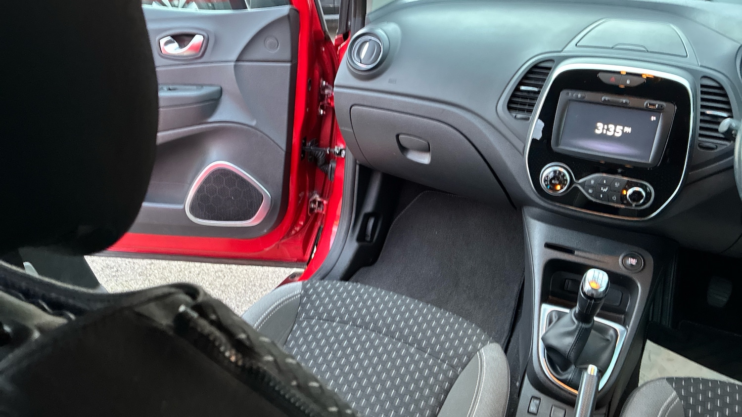 Used Renault Captur 2018 for sale - 77449314: Photo 14