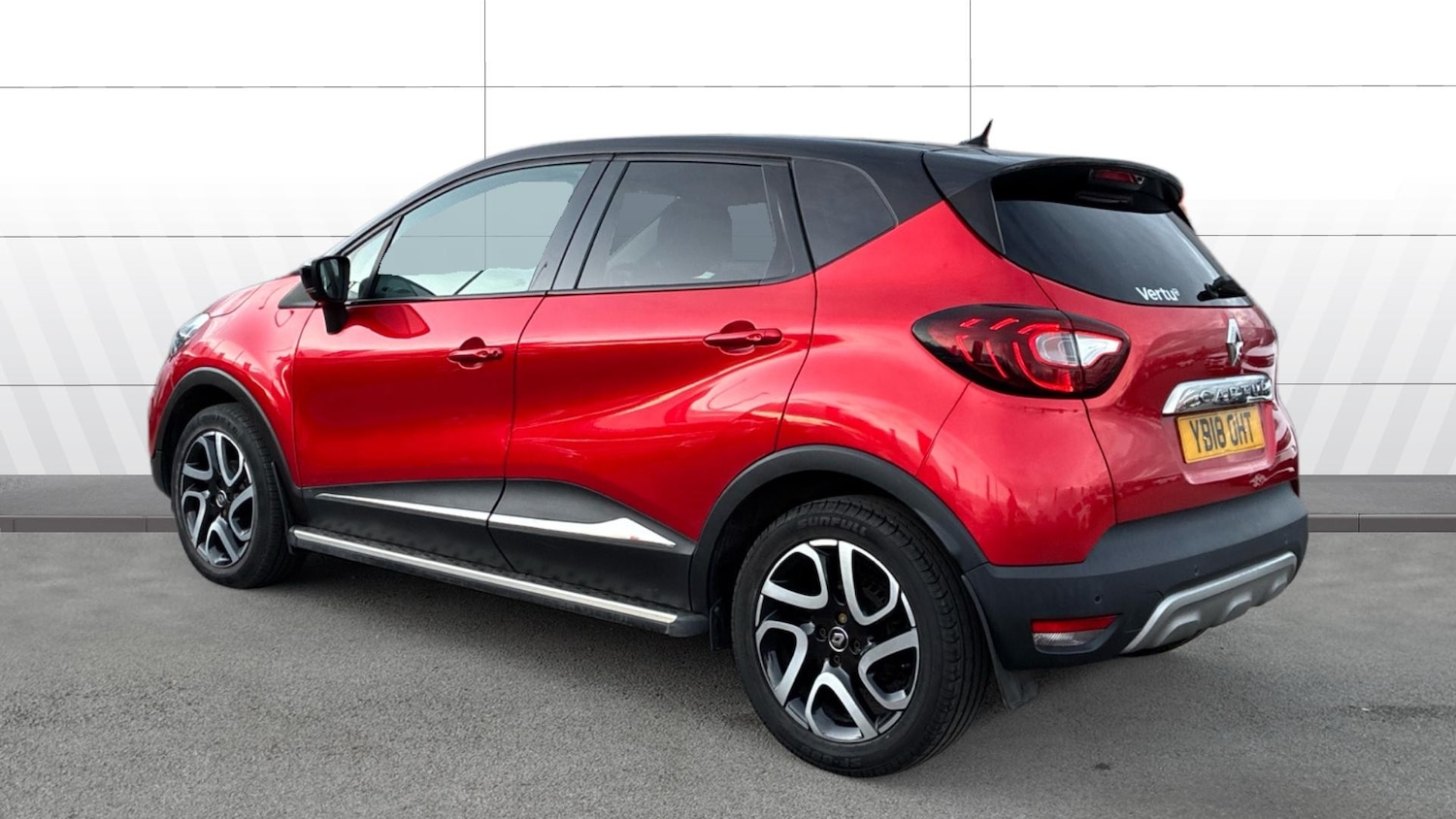 Used Renault Captur 2018 for sale - 77449314: Photo 2