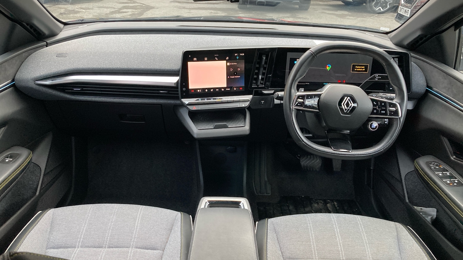 Used Renault Megane E Tech 2023 for sale - 76777908: Photo 10