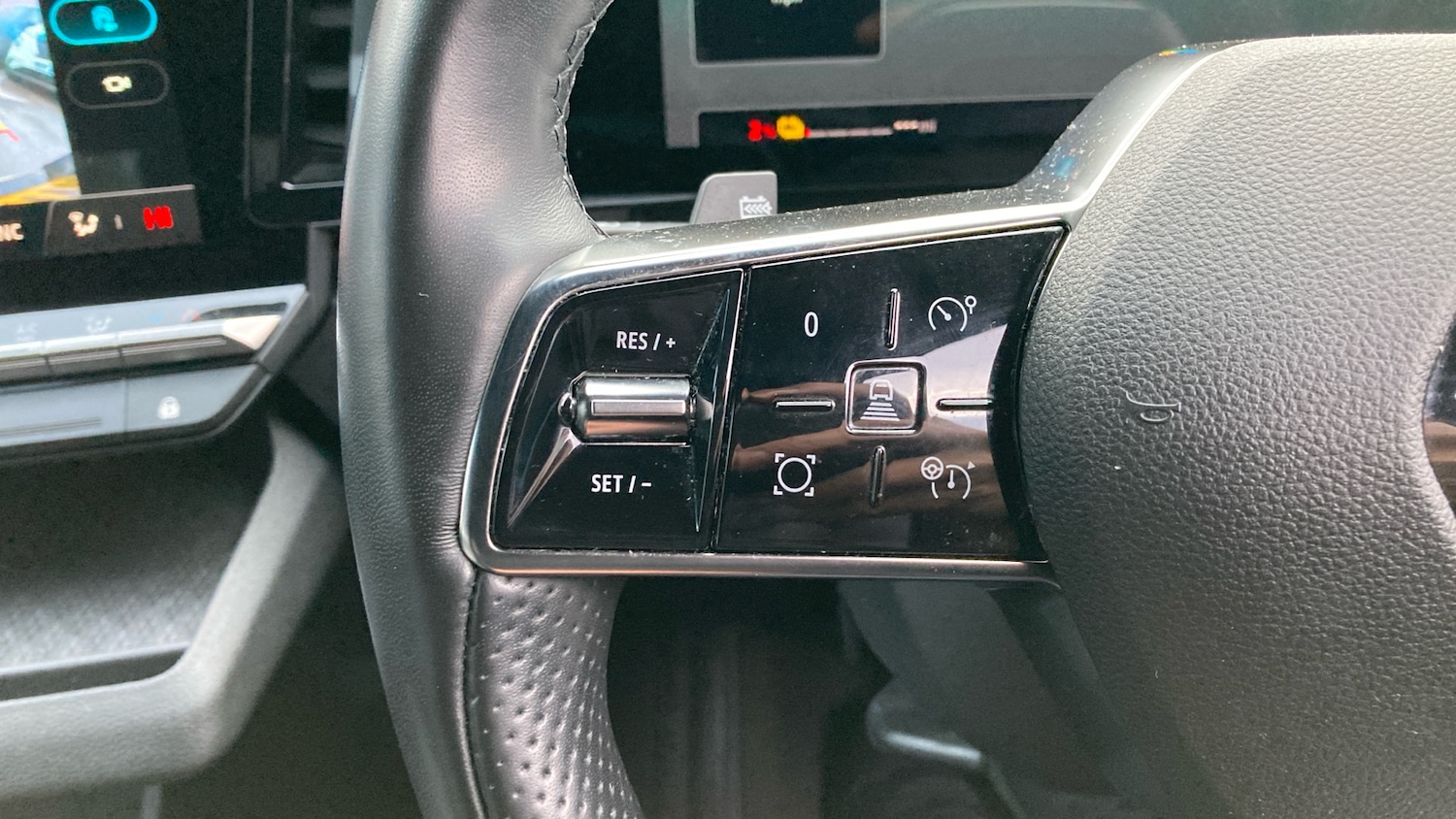 Used Renault Megane E Tech 2023 for sale - 76777908: Photo 23