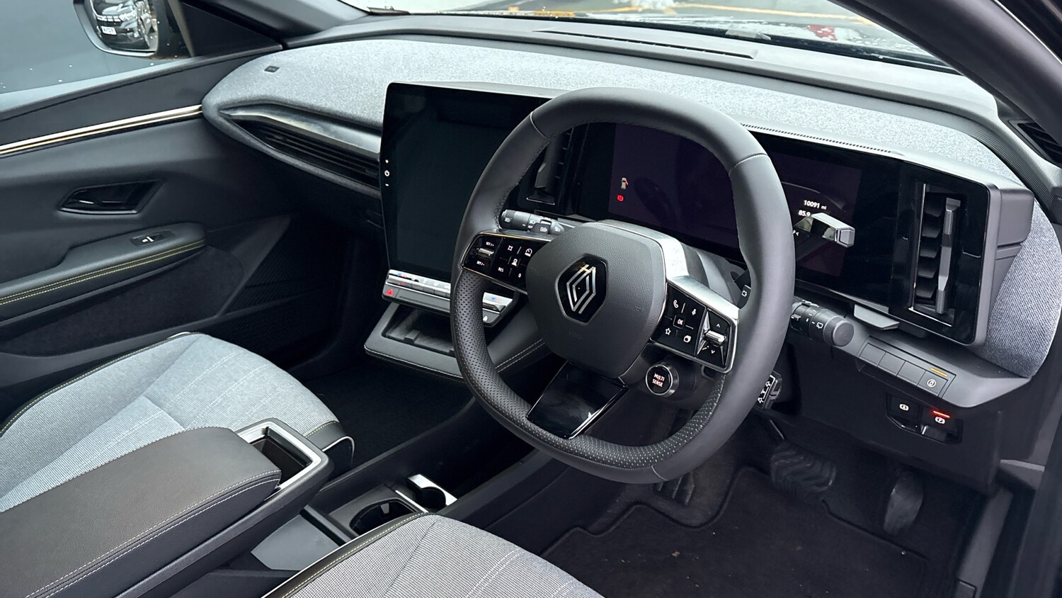 Used Renault Megane E Tech 2025 for sale - 77906246: Photo 11