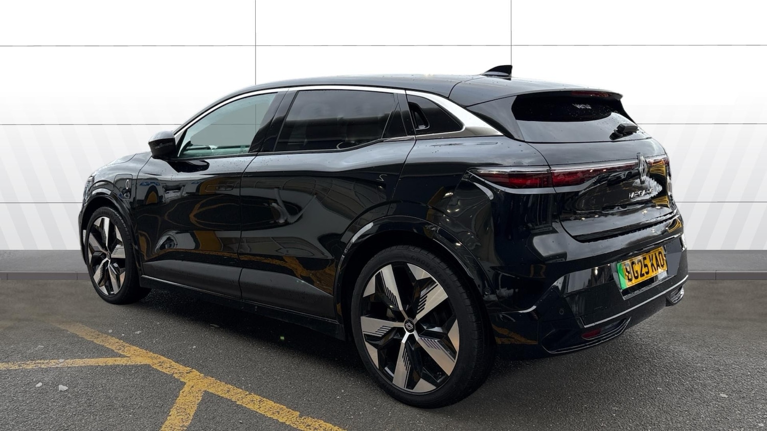 Used Renault Megane E Tech 2025 for sale - 77906246: Photo 2