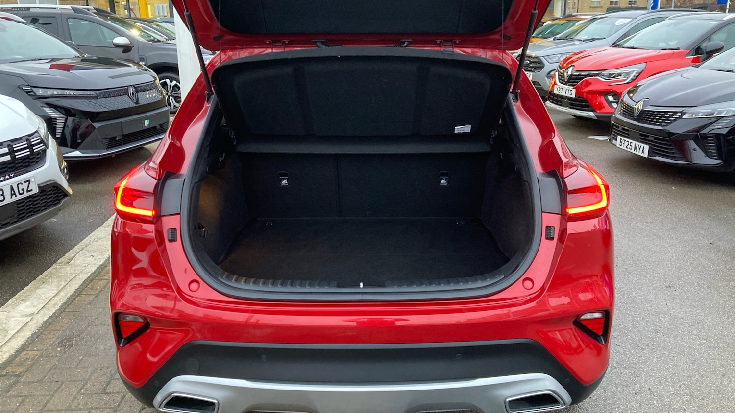 Used Kia XCeed 2022 for sale - 77282924: Photo 4