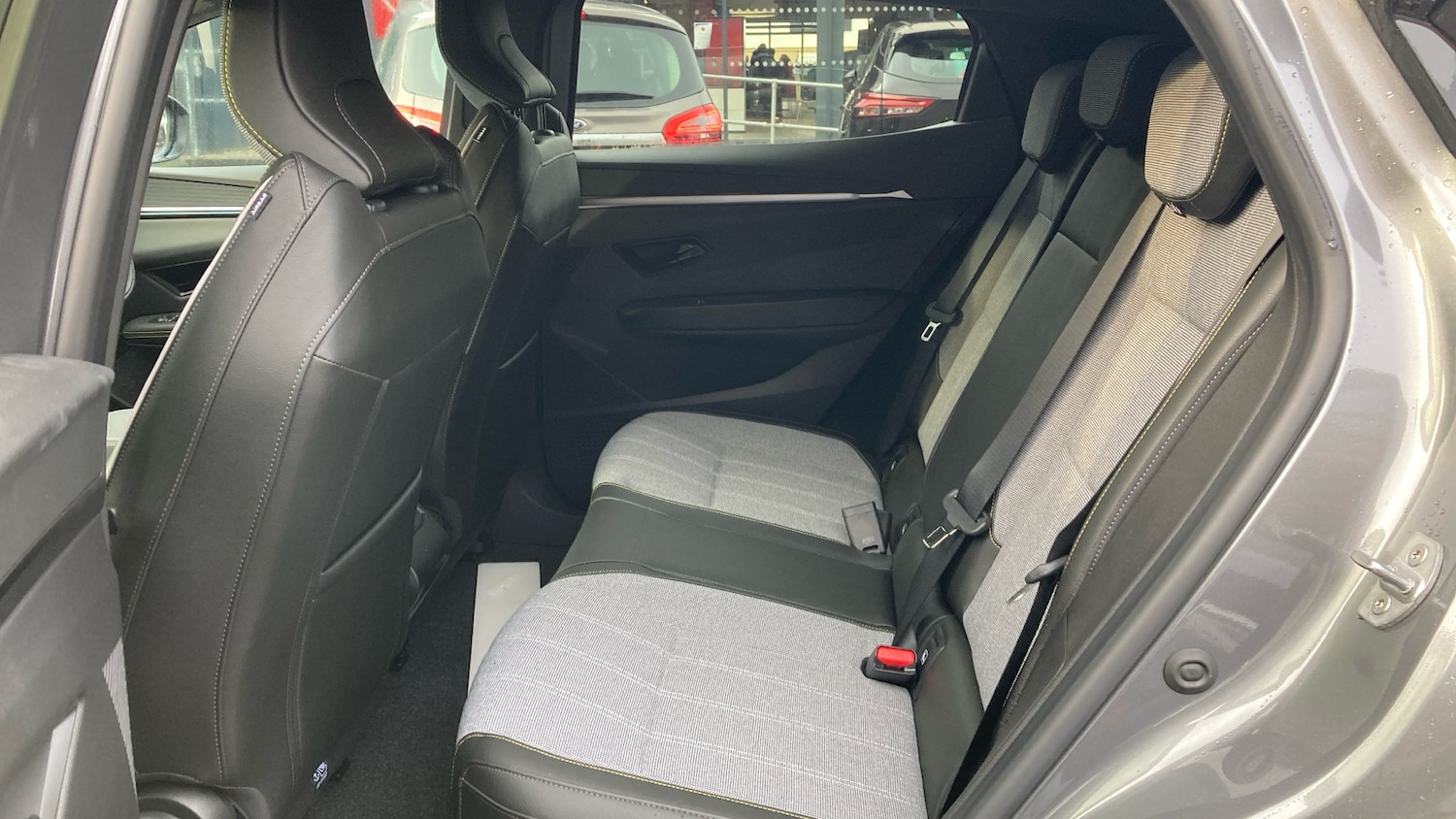 Used Renault Megane E Tech 2025 for sale - 77171105: Photo 16