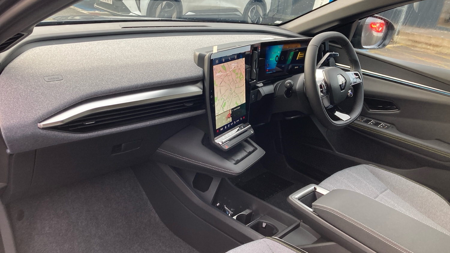 Used Renault Megane E Tech 2025 for sale - 77171105: Photo 9