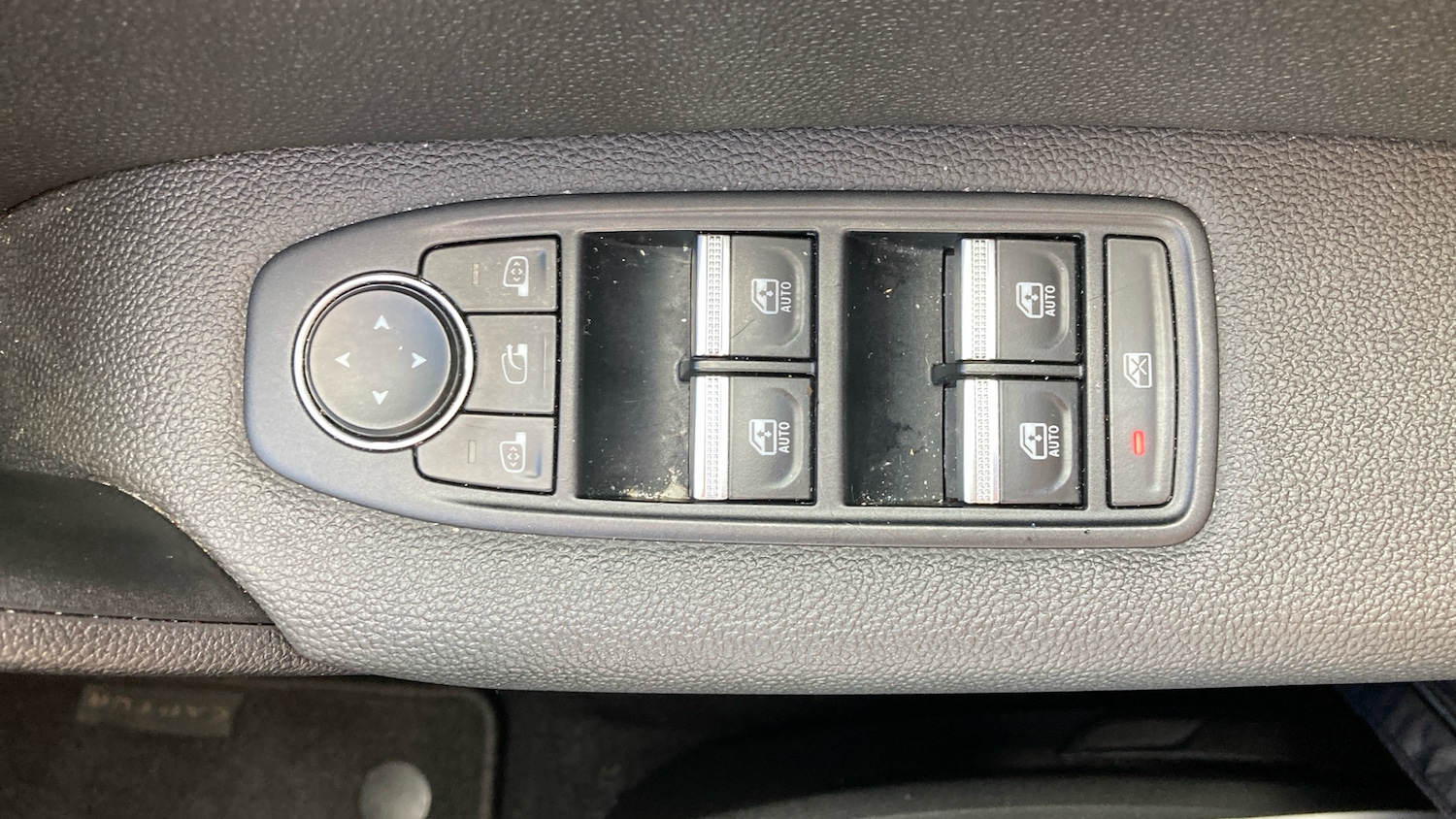Used Renault Captur 2024 for sale - 76366220: Photo 26