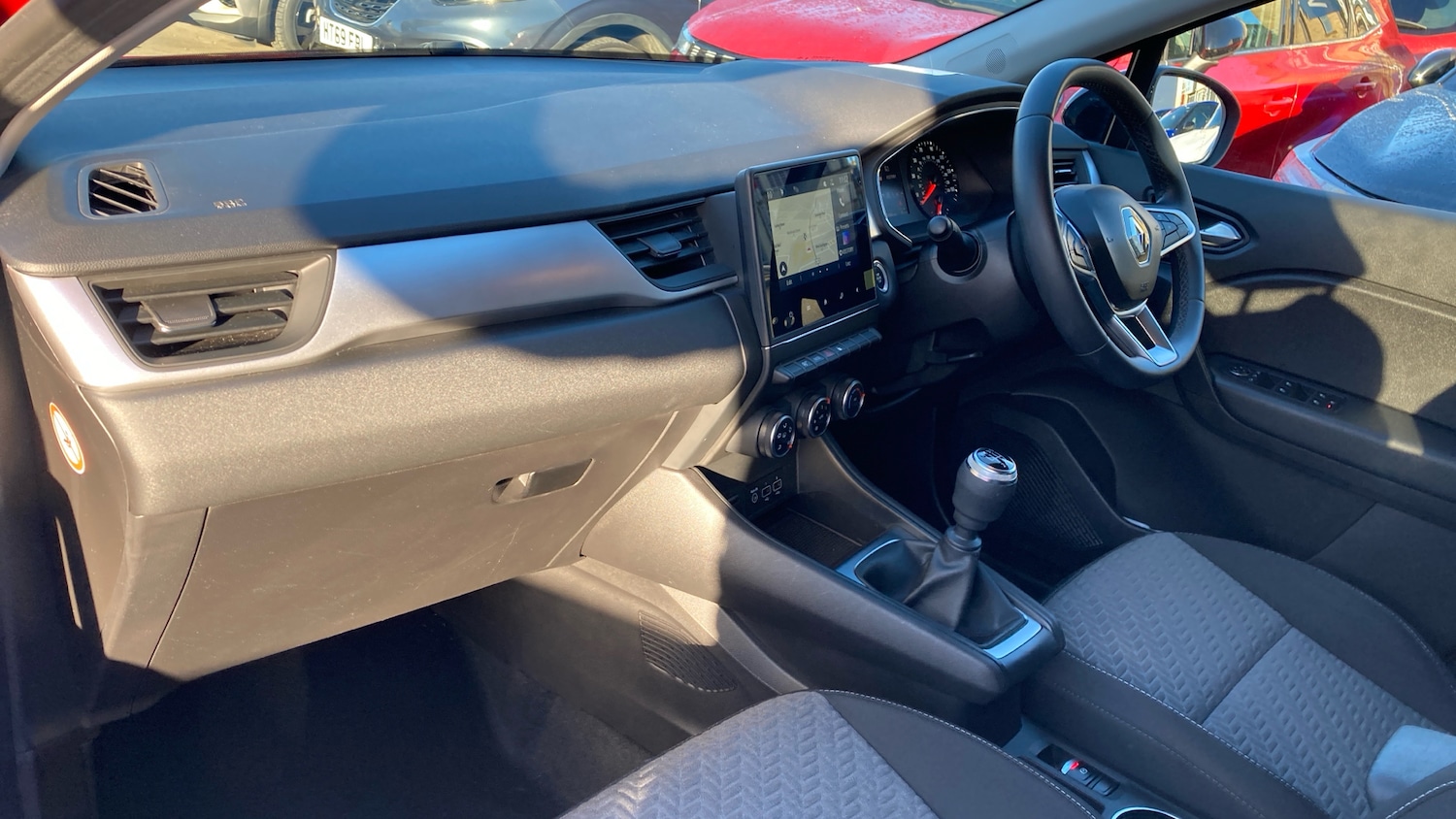 Used Renault Captur 2022 for sale - 77184770: Photo 9