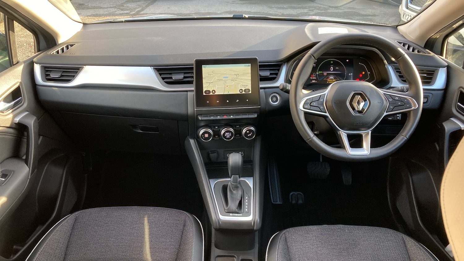 Used Renault Captur 2023 for sale - 77046141: Photo 10