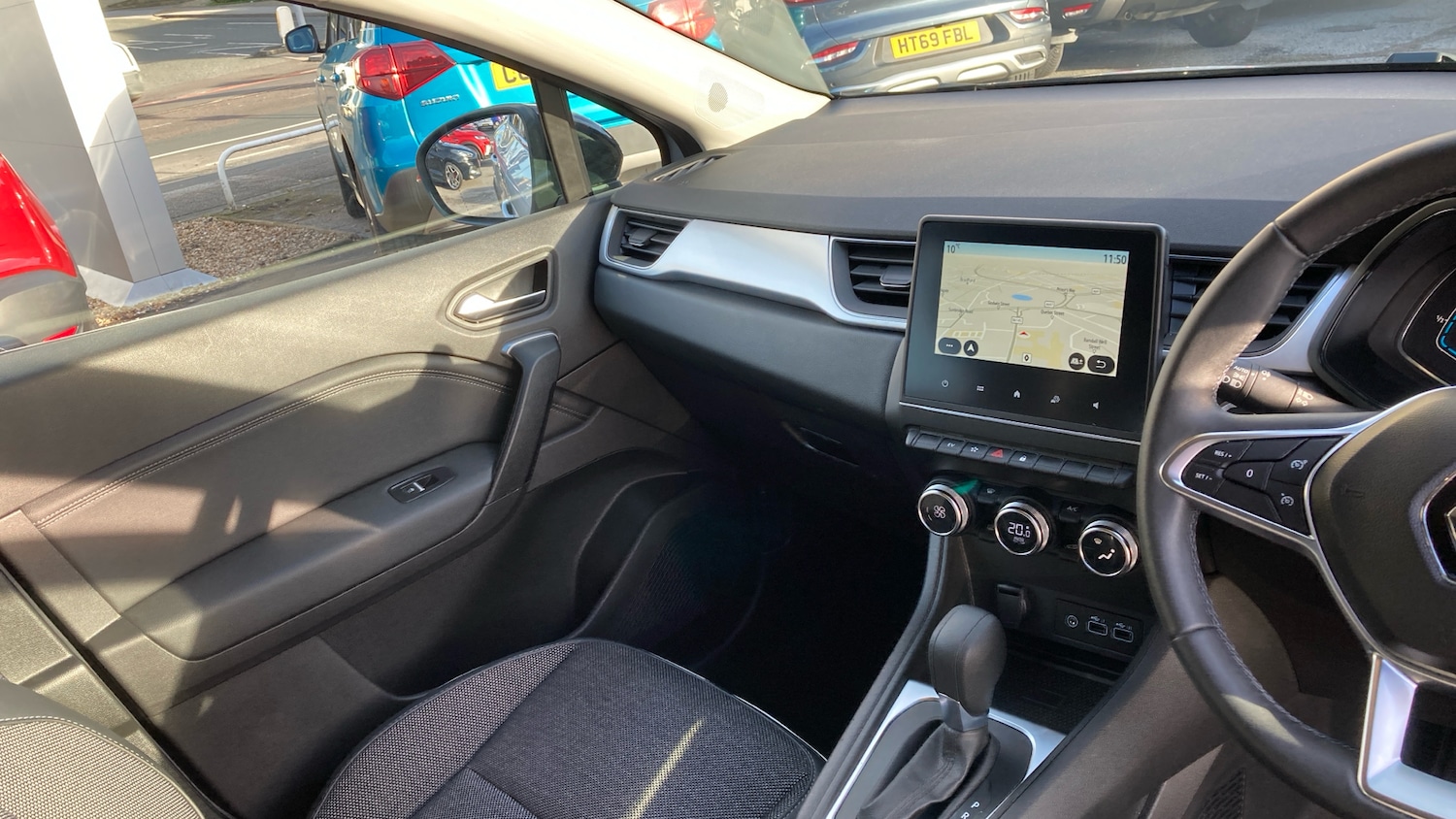 Used Renault Captur 2023 for sale - 77046141: Photo 14