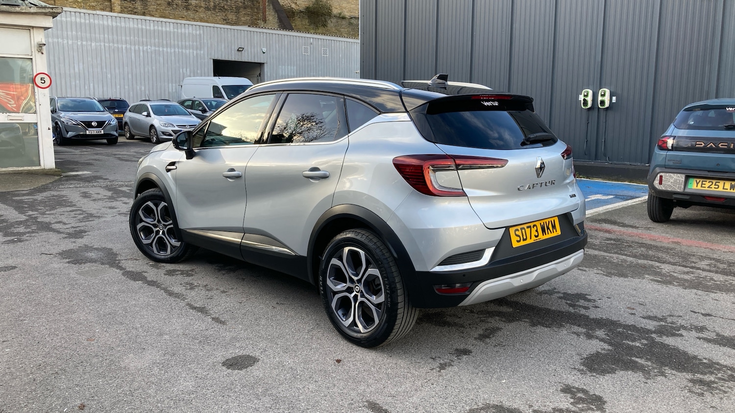 Used Renault Captur 2023 for sale - 77046141: Photo 17