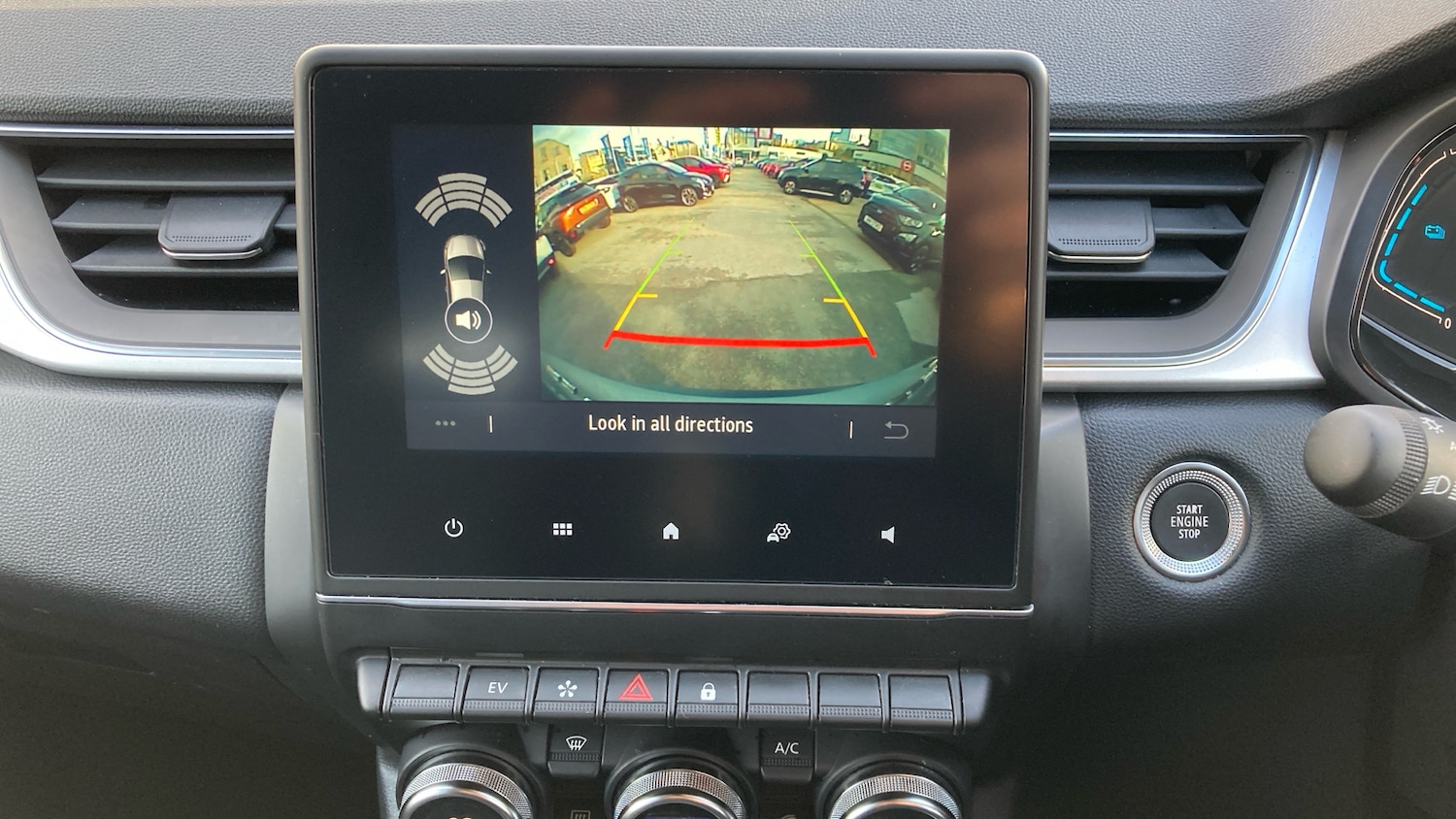 Used Renault Captur 2023 for sale - 77046141: Photo 21