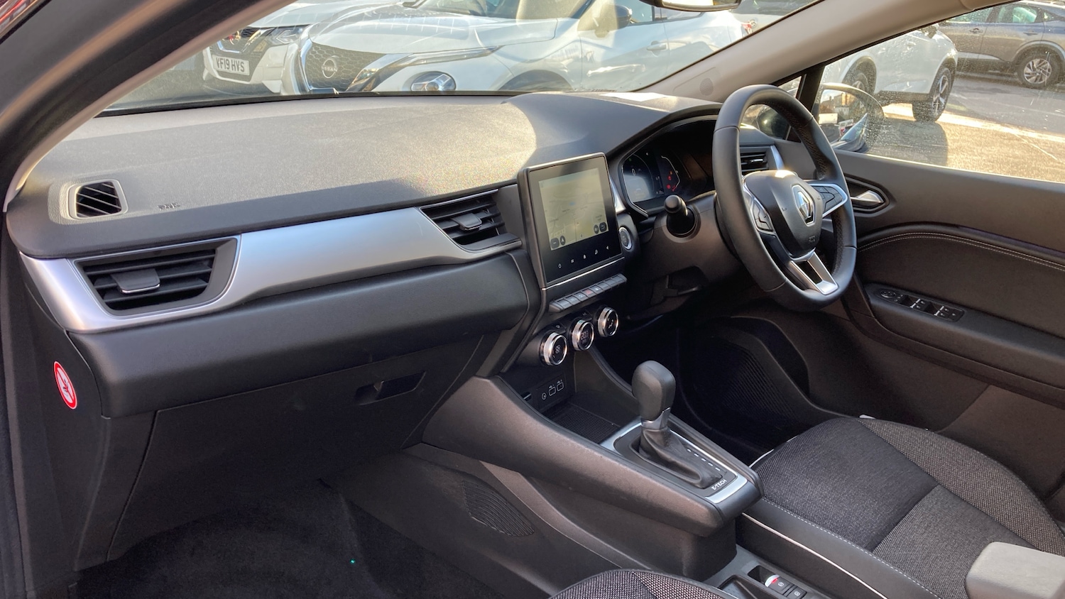 Used Renault Captur 2023 for sale - 77046141: Photo 9