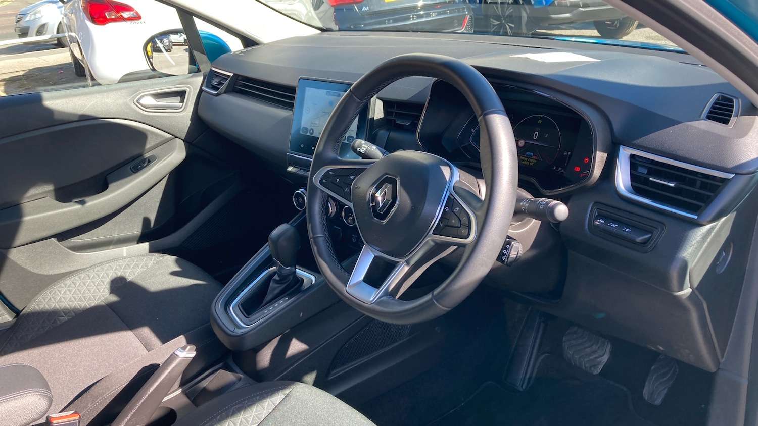 Used Renault Clio 2022 for sale - 77999236: Photo 11